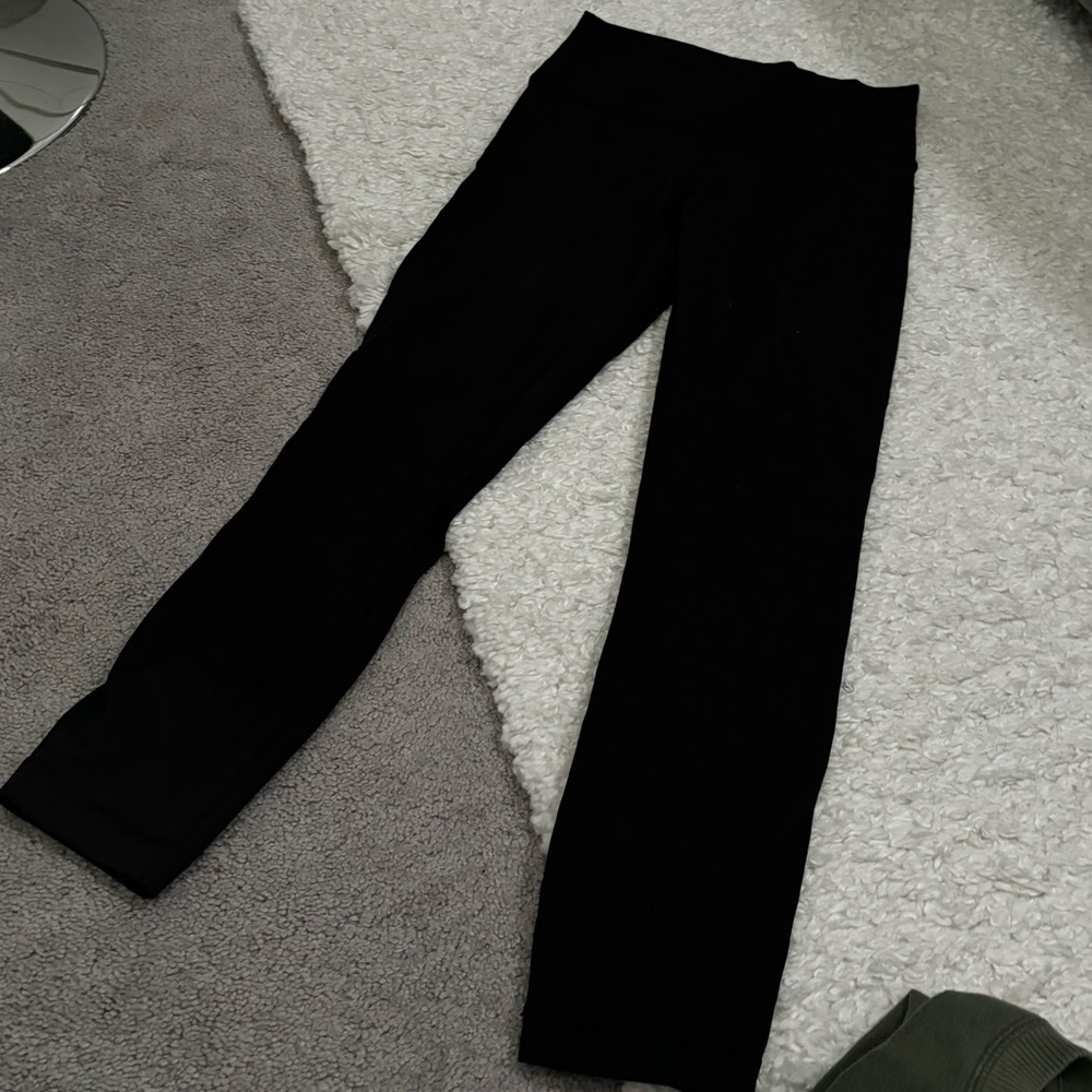 Lululemon legging - Picture 2 of 3